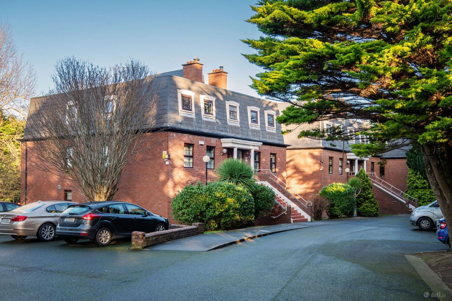 13 Taney Court, Dundrum, Dublin 14, D14EN88 — photo 1