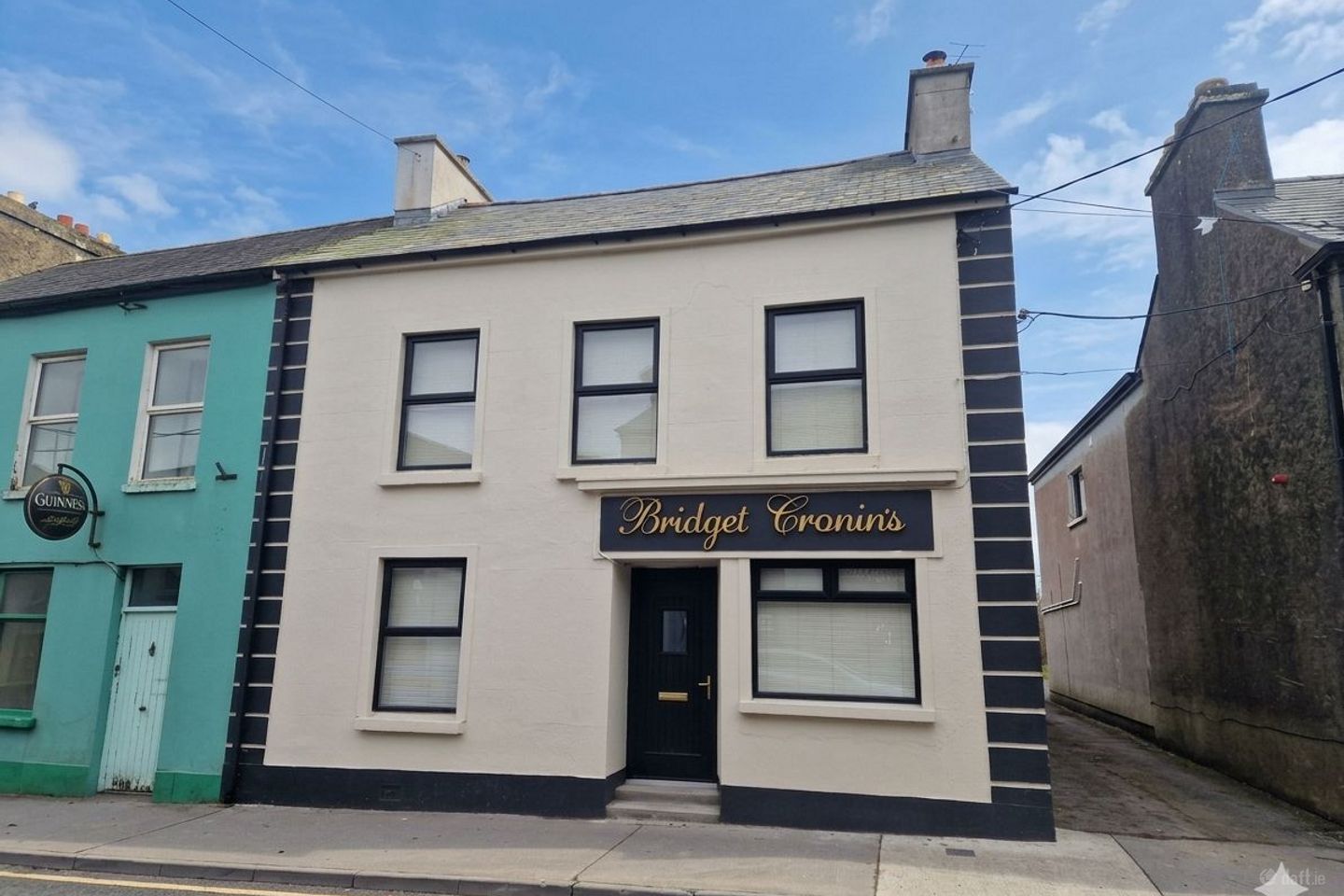 Bridget Cronin House Main Street, Castlerea, Castlerea, Co. Roscommon, F45XF82 — photo 1