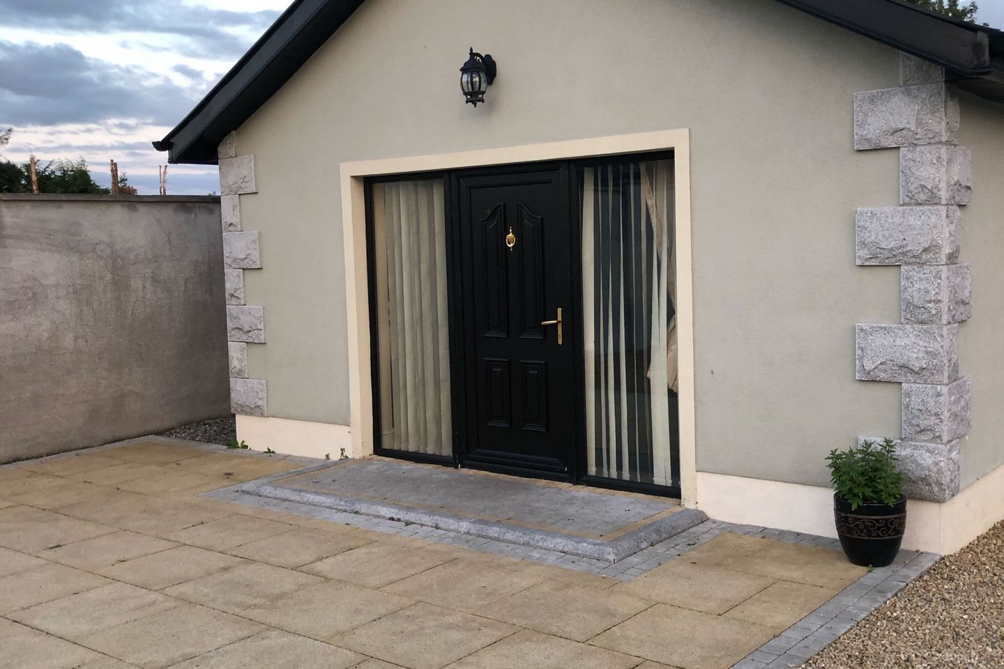 Standhouse road, Newbridge, Co. Kildare — photo 1