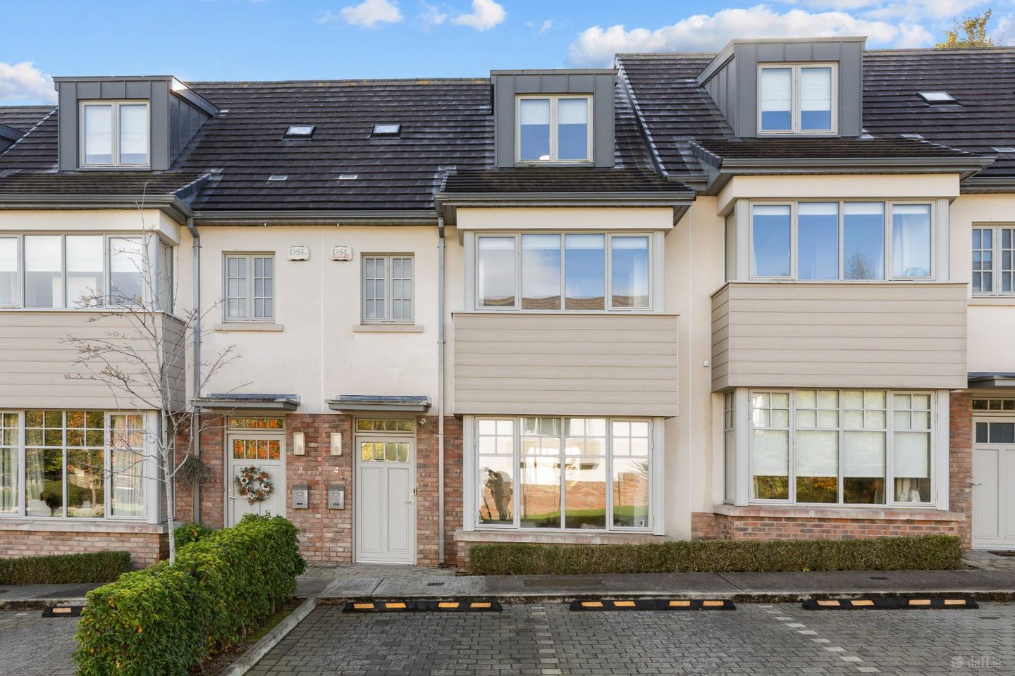 4 Knocksinna Wood, Foxrock, Co. Dublin, D18P9P1 — photo 1