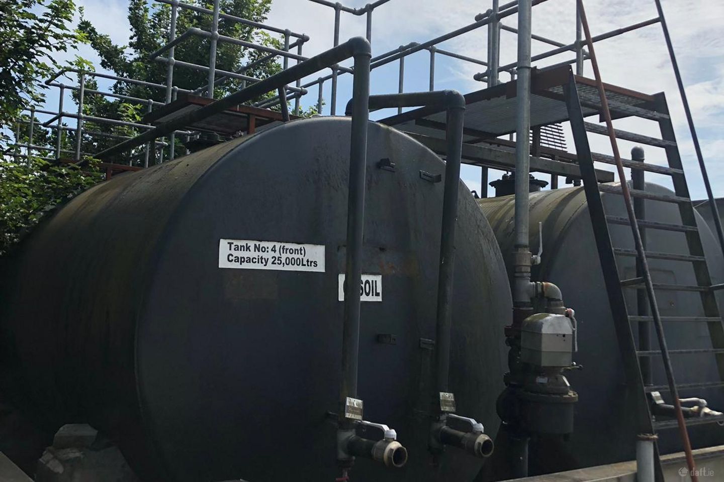 Oil Storage Depot To Let – 300,000 Litre Capacity, Kilcurry, Co. Louth — photo 1