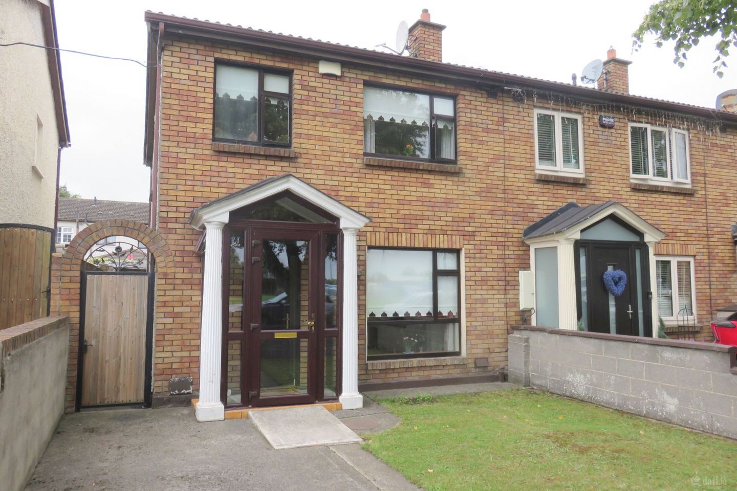 39 Monksfield Lawn, Clondalkin, Dublin 22, D22Y164 — photo 1