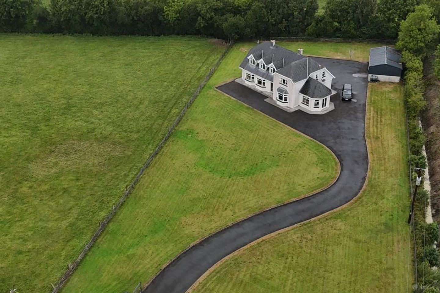 Annaghbrack House, Annaghbrack Glebe, Blue Ball, Tullamore, Co. Offaly, R35TF78 — photo 1