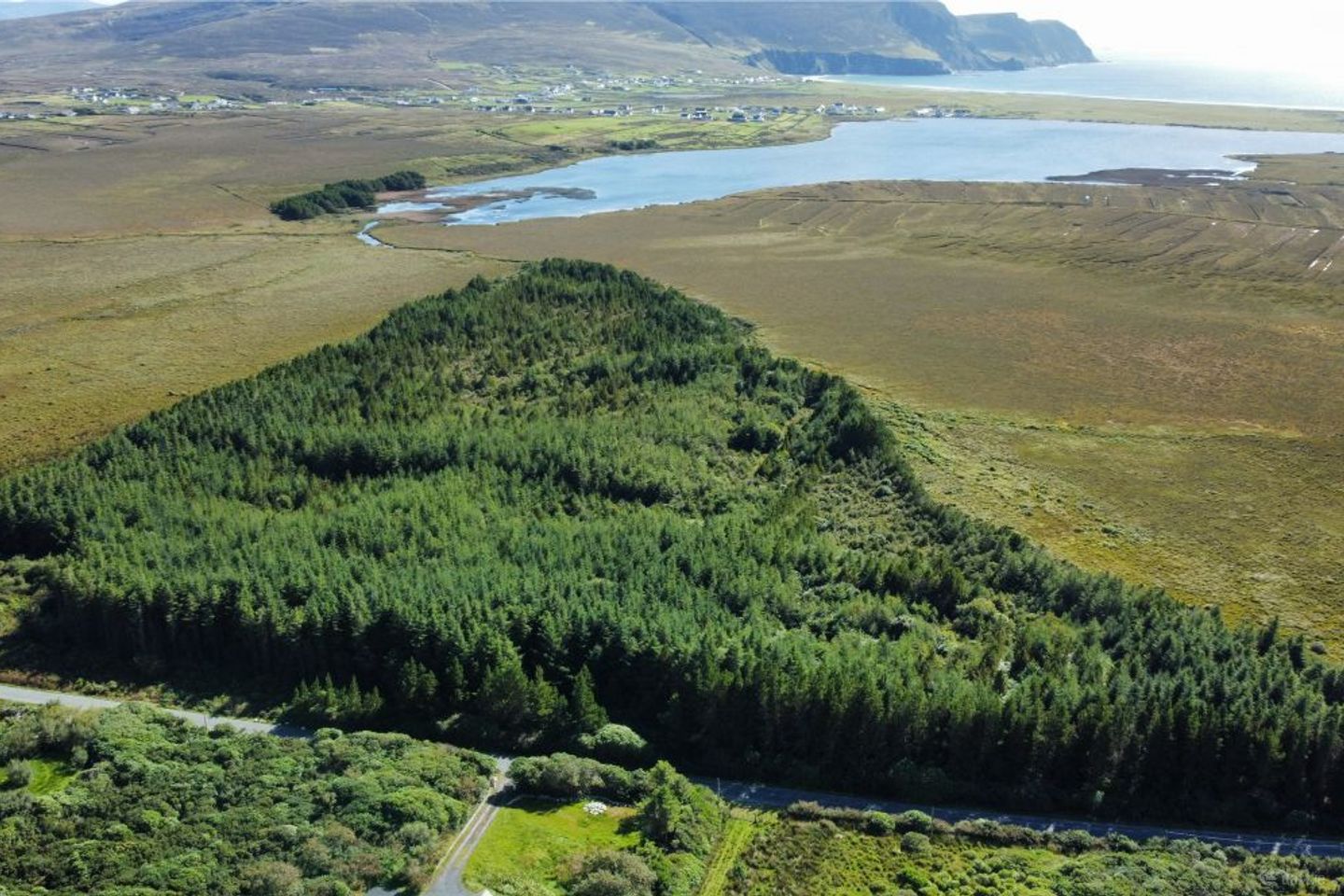 Slievemore Road, Dugort, Achill, Co. Mayo — photo 1