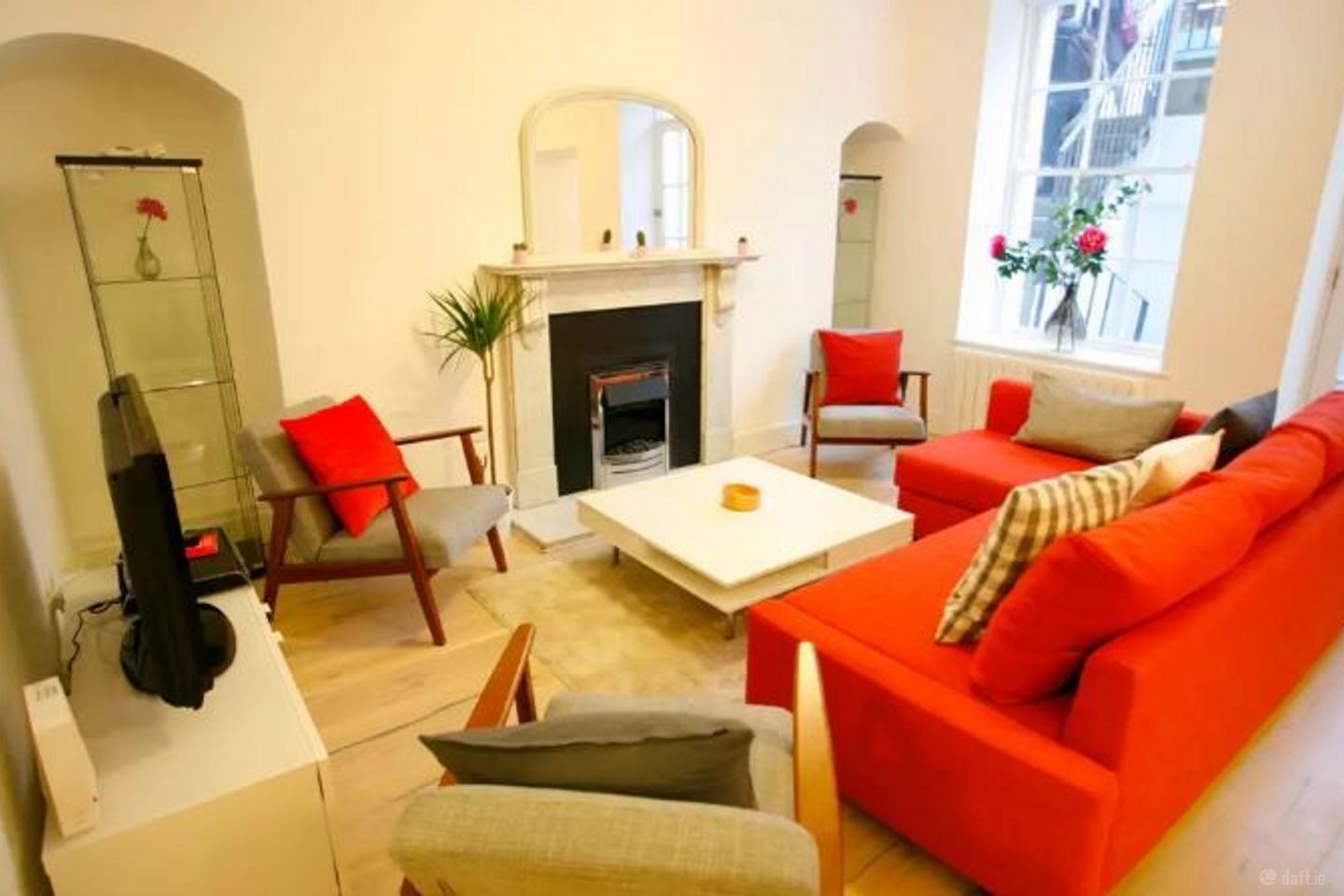 Basement Flat, Mountjoy Square North, Dublin 1, Dublin 1 — photo 1