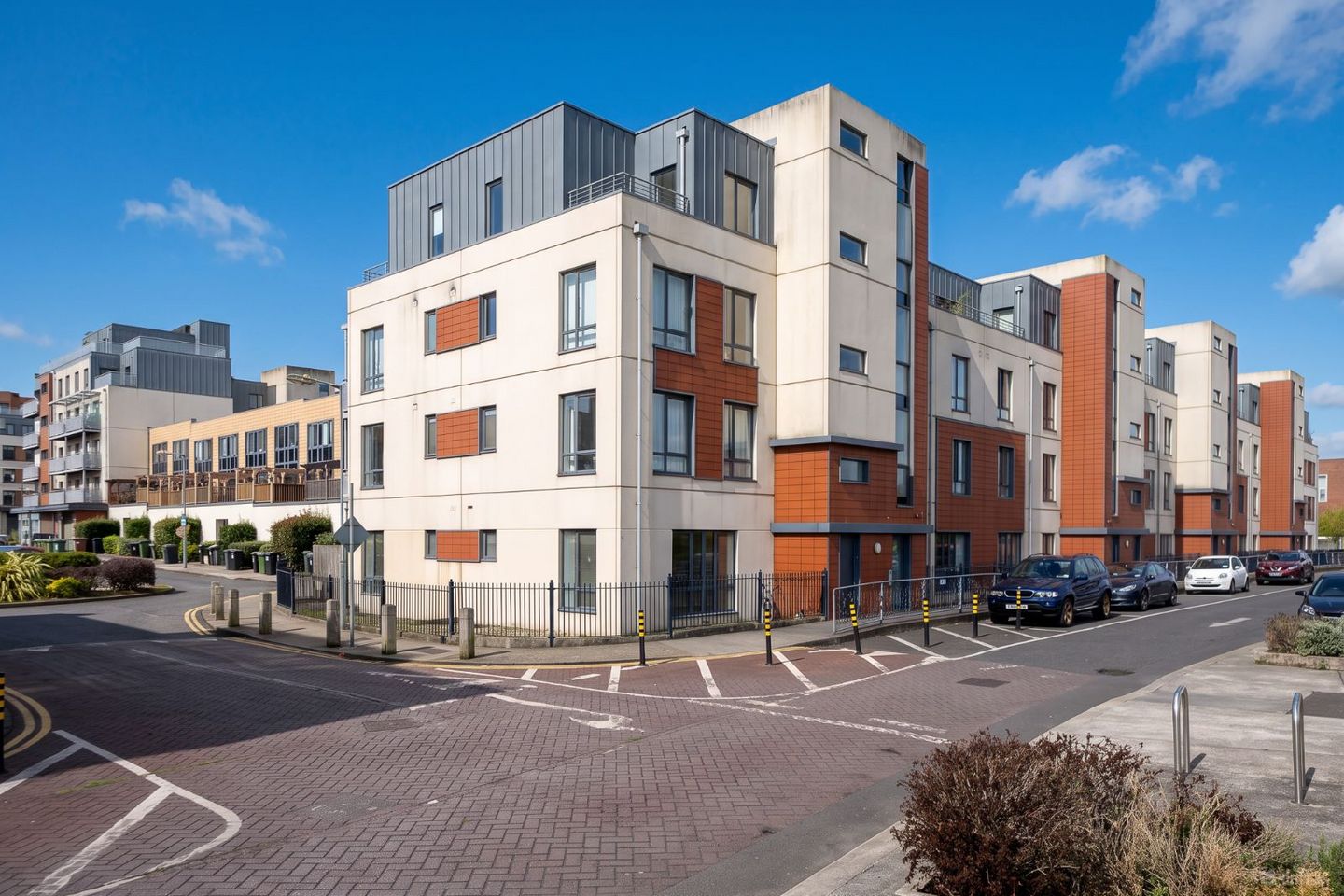 Apartment 1, Clearwater Court North, River Drive, Royal Canal Park, Dublin 15, D15W263 — photo 1