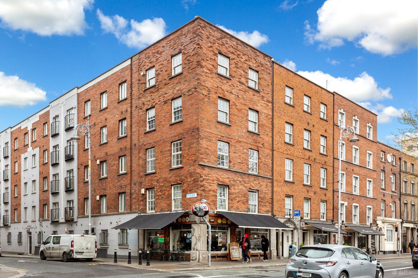 28 Ha'Penny Bridge House, Ormond Quay Lower, Dublin 1, D01 WF24 — photo 1