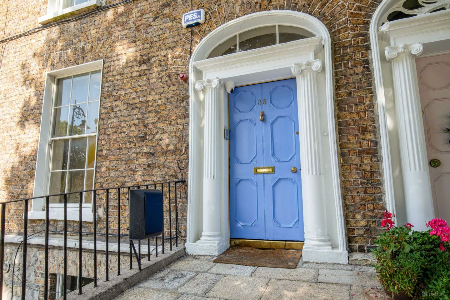 38 Pembroke Road, Ballsbridge, Dublin 4, D04X789 — photo 1