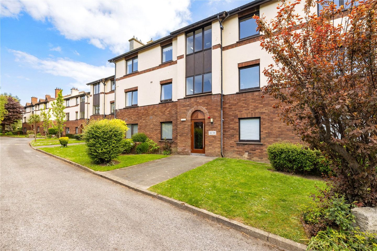 32 The Sycamores, Stradbrook Hill, Blackrock, Co Dublin, A94 V066 — photo 1
