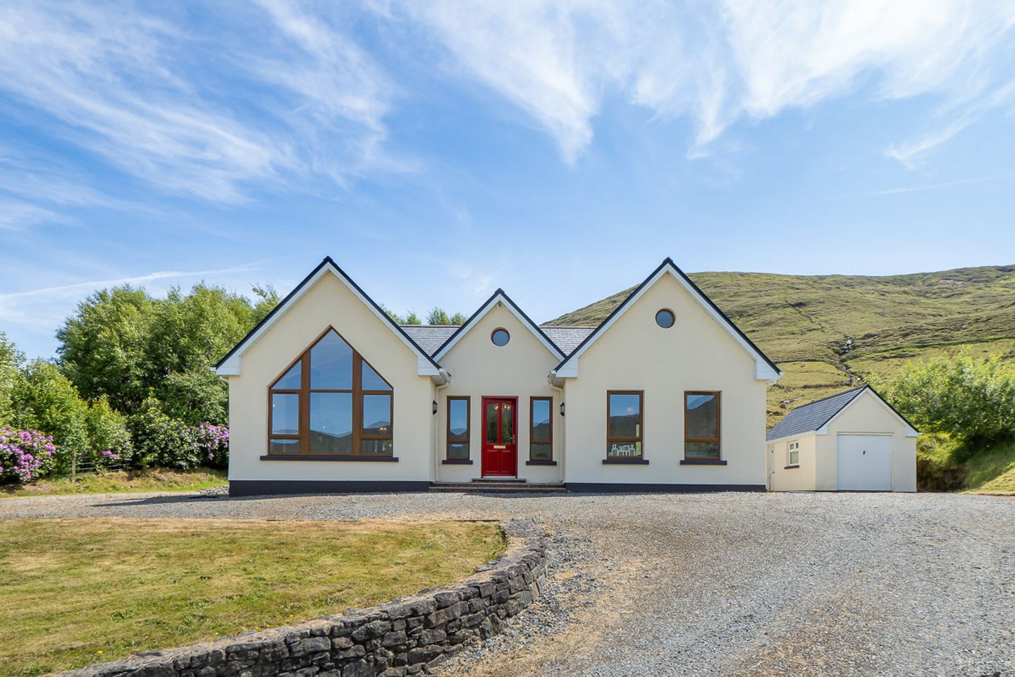 House & 5.75 Acres, Naomh Aine, Glennagevlagh, Leenane, Co. Galway, H91 HD7T — photo 1