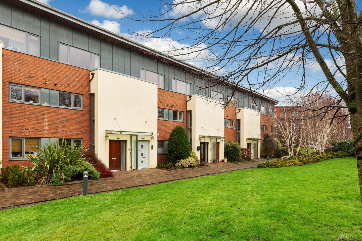 8 Cedarhurst Green, Castleknock, Dublin 15, D15X6F4 — photo 1