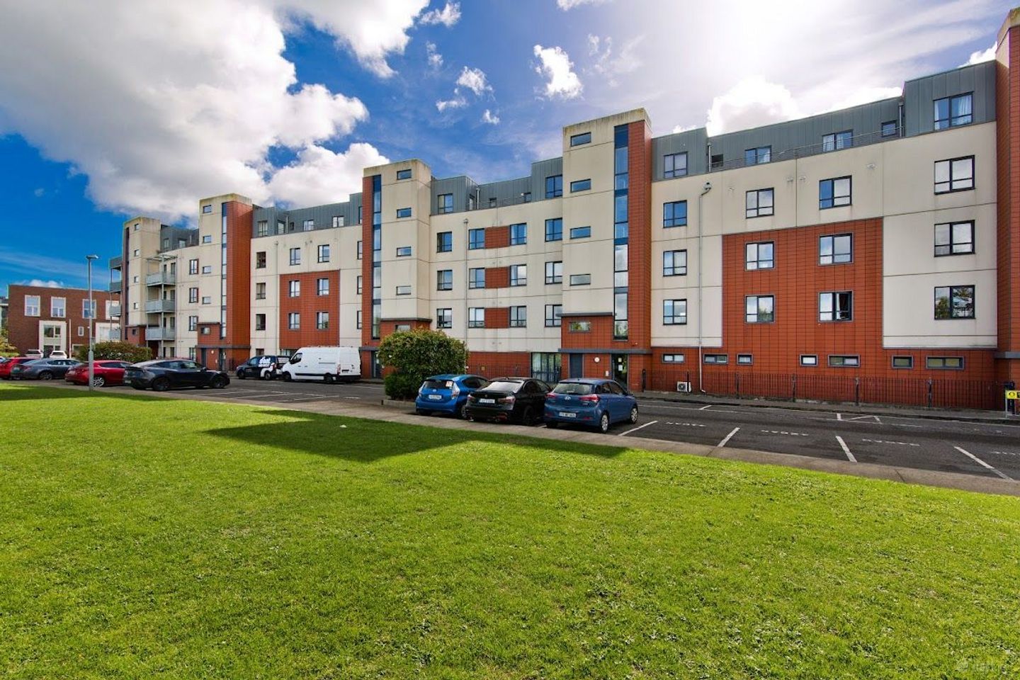 Apartment 28, Cassian Court North, River Drive, Royal Canal Park, Dublin 15, D15HE68 — photo 1