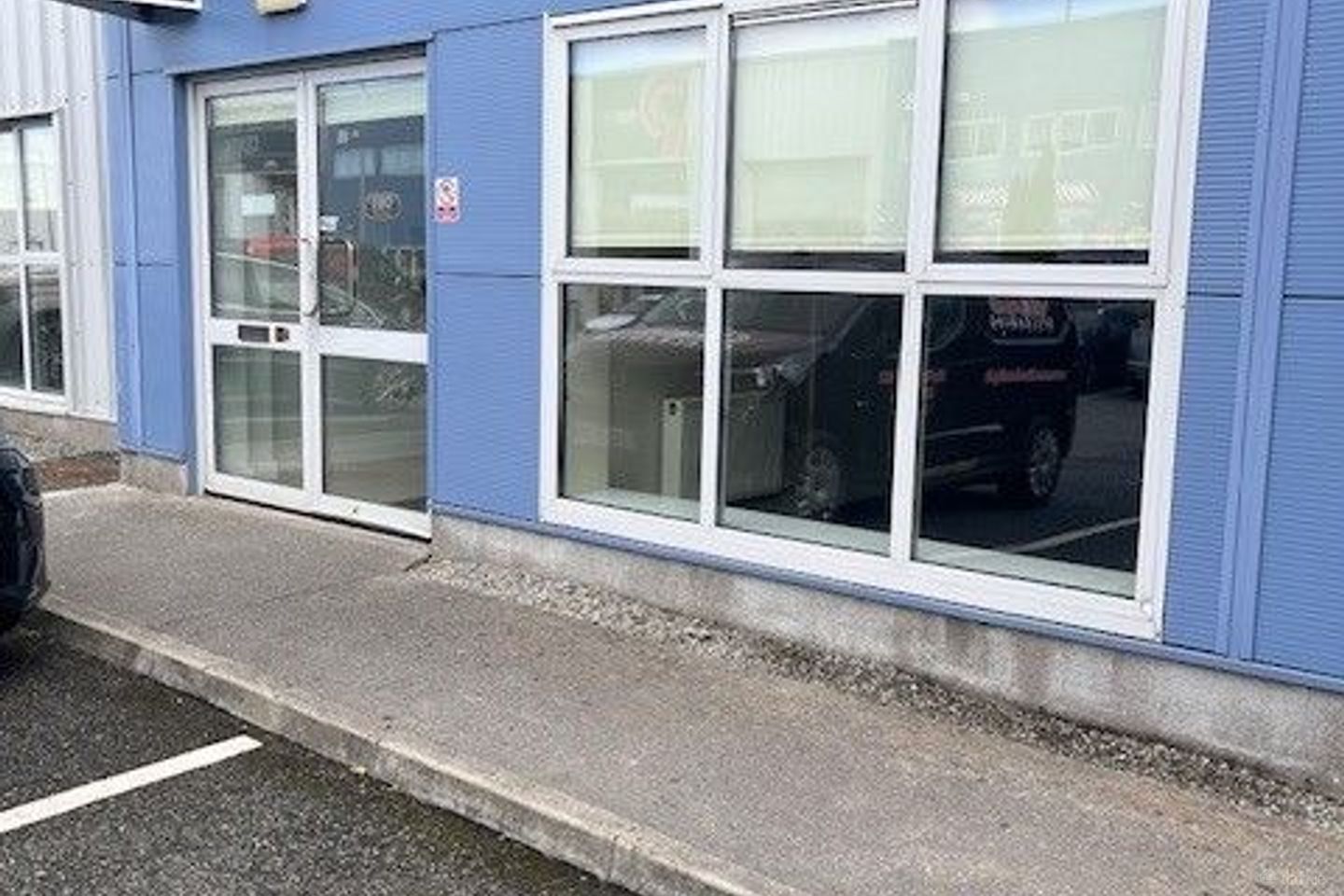  4a Cluster 1, Axis Business Park, Tullamore, Co. Offaly — photo 1