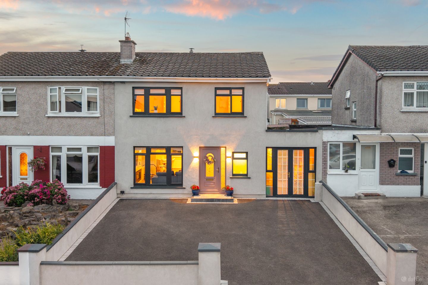 104 Moorefield Park, Newbridge, Co. Kildare, W12PF79 — photo 1