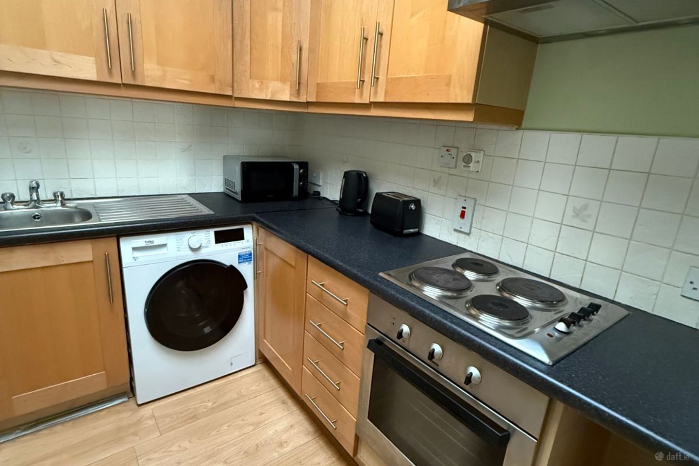 Apartment - 2 bedrooms, Ballsgrove Shopping Centre, Drogheda, Co. Louth — photo 1