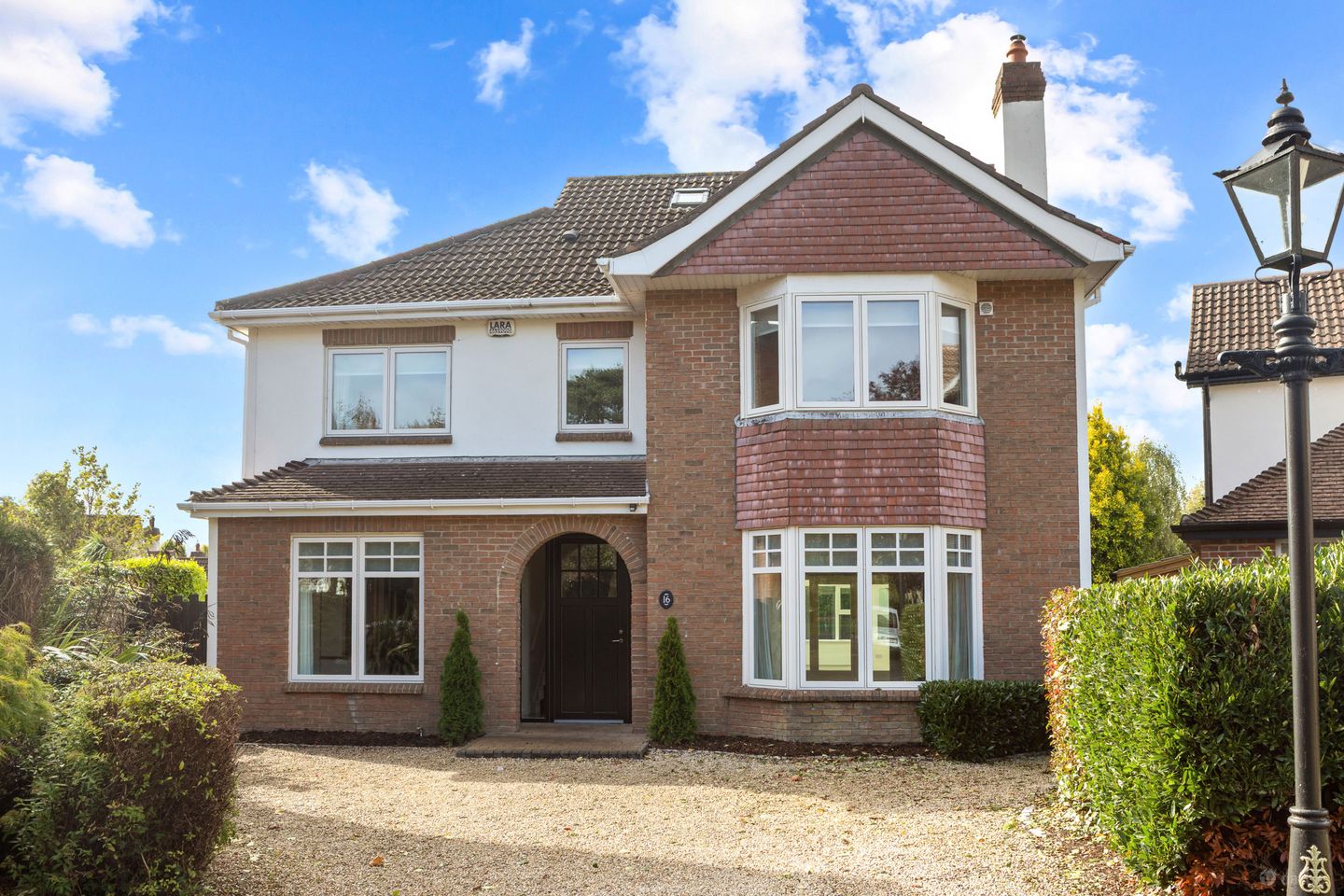 16 Brighton Hall, Brighton Road, Foxrock, Dublin 18, D18W940 — photo 1