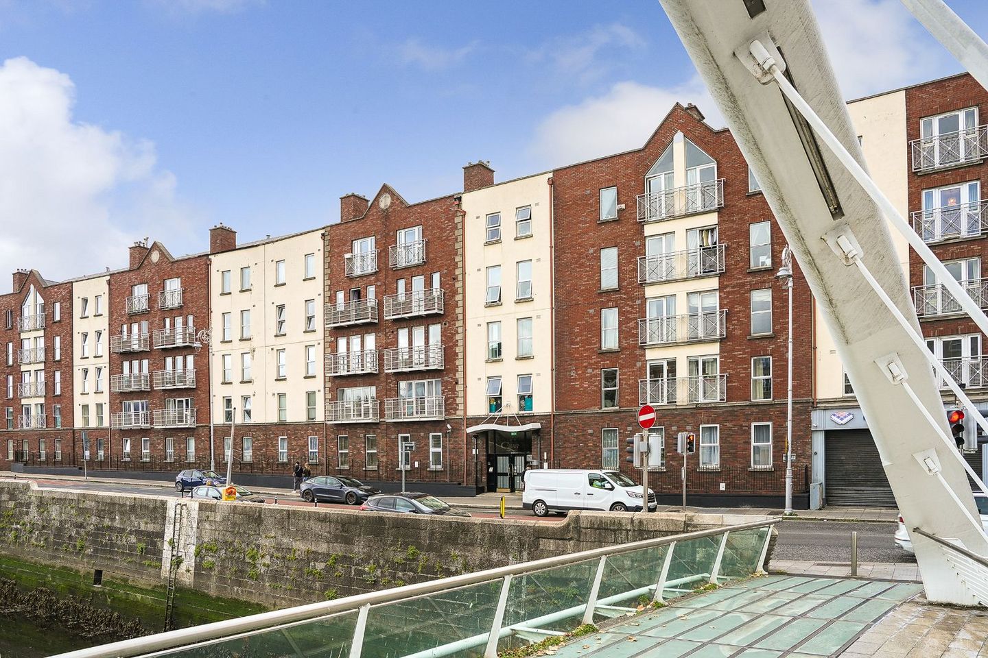 Apartment 183, Clifden Court, Arbour Hill, Dublin 7, D07PV38 — photo 1