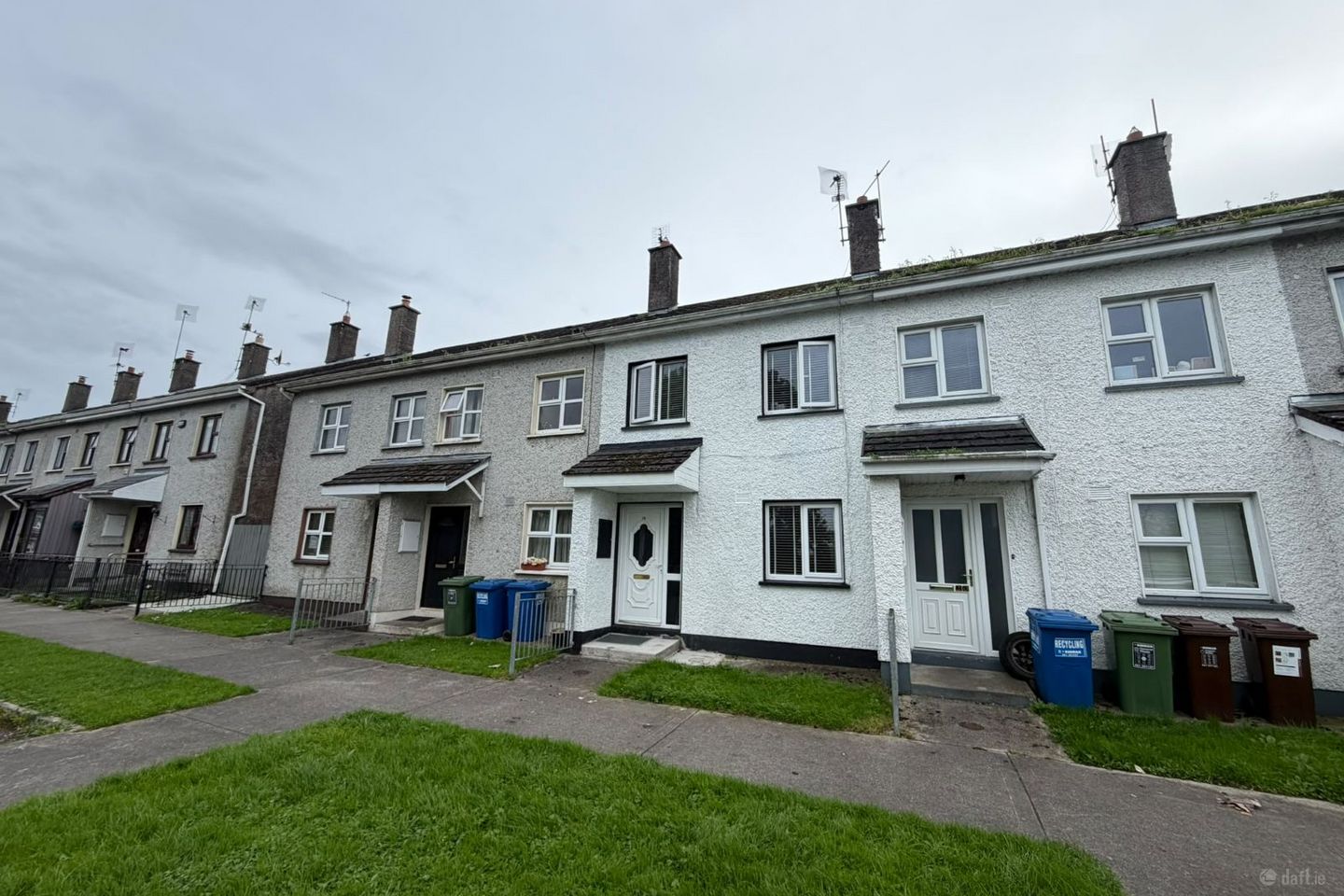 19 Marian Estate, Newport, Newport, Co. Tipperary, V94E79H — photo 1