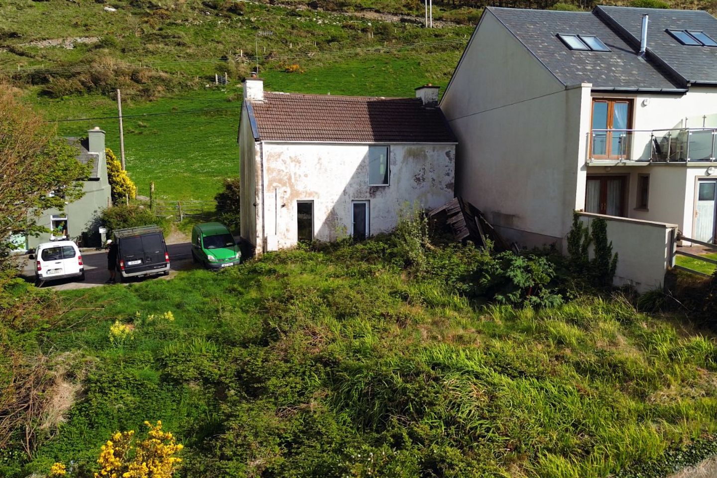 Barr Na Sráide, Caherciveen, Cahersiveen, Co. Kerry, V23E132 — photo 1