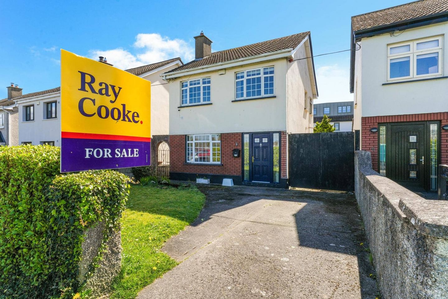 2 Pineview Park, Aylesbury, Dublin 24 — photo 1