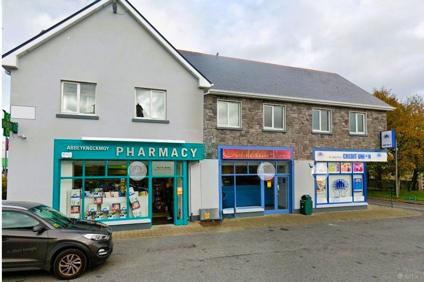 3 Commercial Ground Floor , 2 Apartments First Floor 