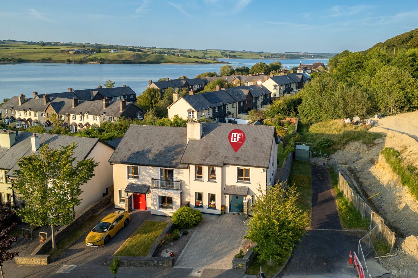11 Cois Cuain, Courtmacsherry, Butlerstown, Co. Cork, P72VR80 — photo 1