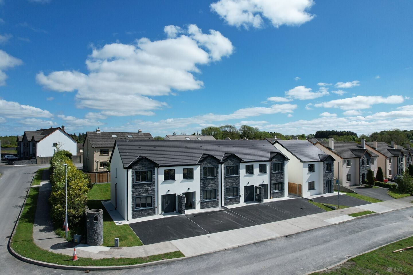 Mid-Terrace Houses, Ard Rua Meadows, Claremorris, Co Mayo — photo 1