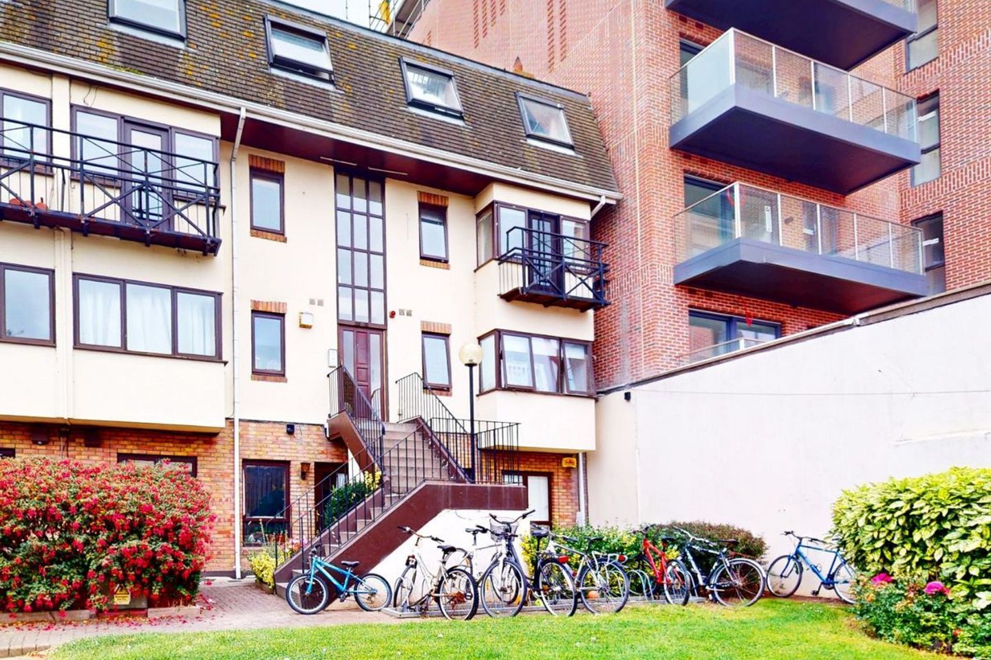 Apartment 30, Alexandra Quay, York Road, Ringsend, Dublin 4, D04YW11 — photo 1
