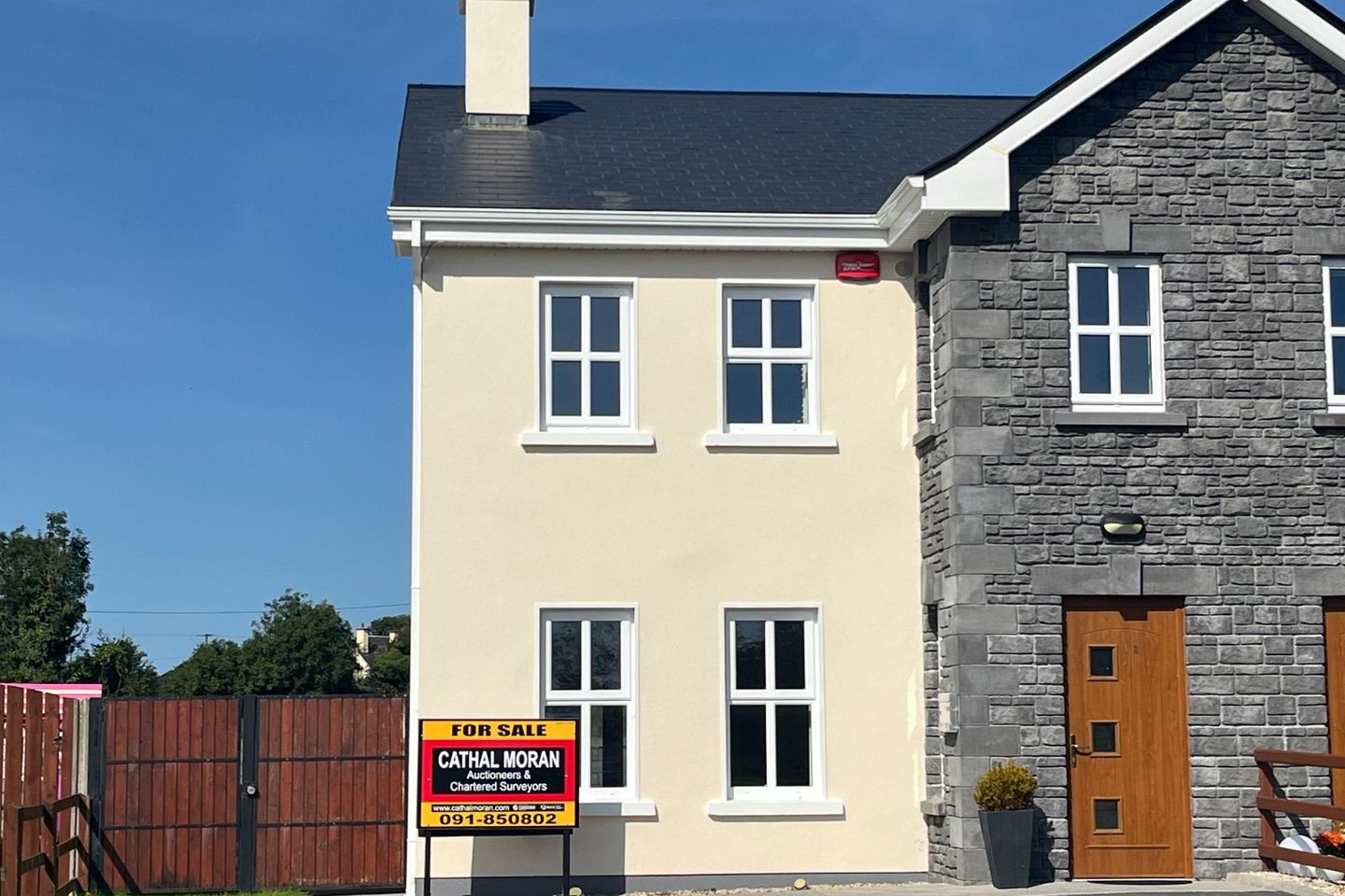 18 The Stables, Monivea, Co. Galway, H65YW84 — photo 1
