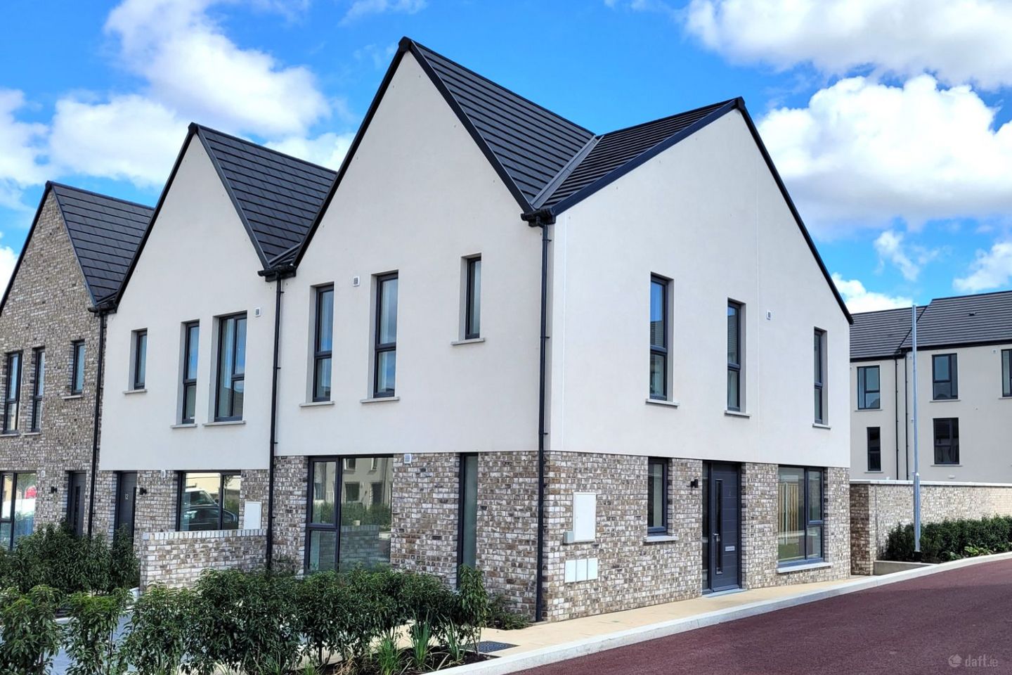 The Erin, 3 Bed Houses, Redford , Adamstown, Co. Dublin — photo 1