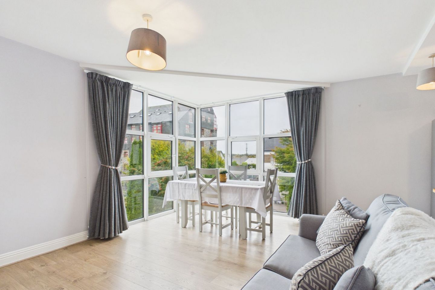 10 The Courtyard, Mill Road, Midleton, Co. Cork — photo 1
