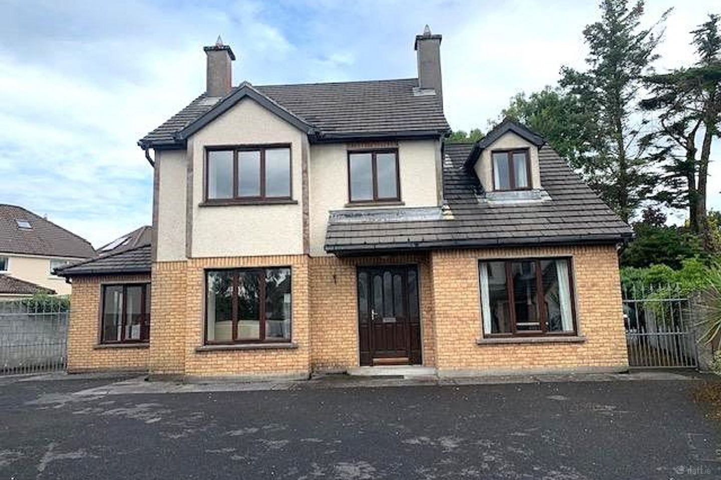 8 Cluain Airne Exterior