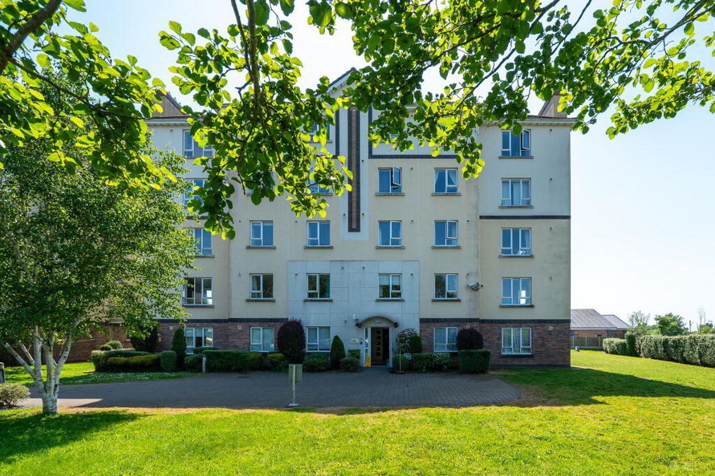 Apartment 20 Carberry House Ard Ri, Athlone, Co. Westmeath — photo 1
