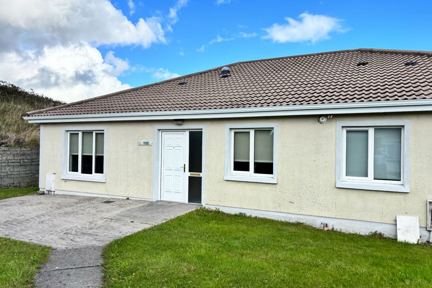 Sunbird Studio, Oranmore Care Complex, Bushfield, Oranmore, Co. Galway — photo 1