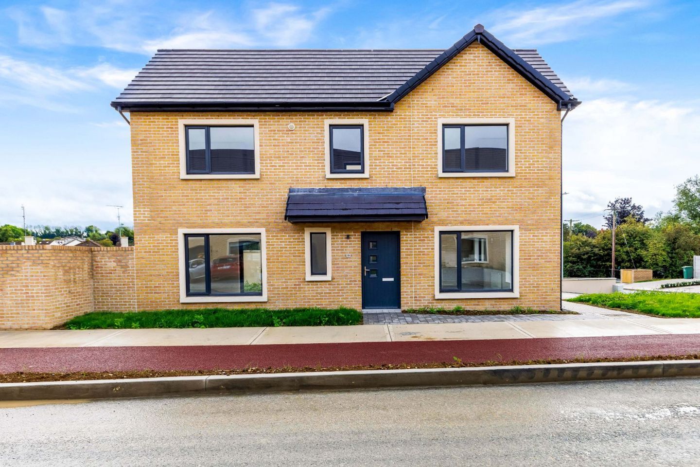 4 Bedroom Detached, Bridgegate, Ardee, Co. Louth — photo 1