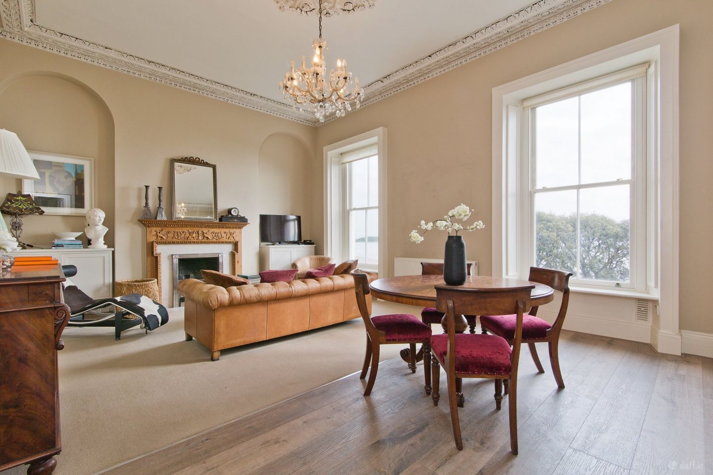 Apt 11, 115 Strand Road, Sandymount, Dublin 4, D04 HK33 — photo 1