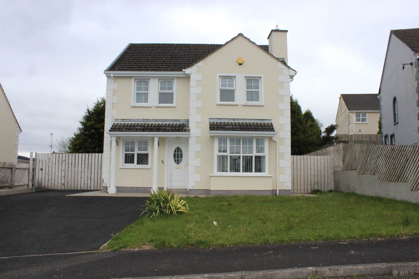 36 Solomons Manor, Letterkenny, Co. Donegal — photo 1