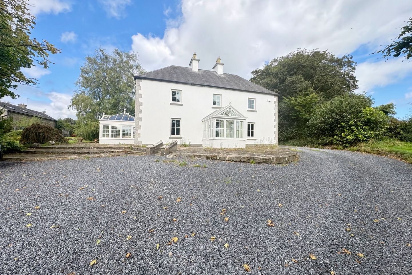 Castletown Geoghegan, Castletown-Geoghegan, Co. Westmeath — photo 1