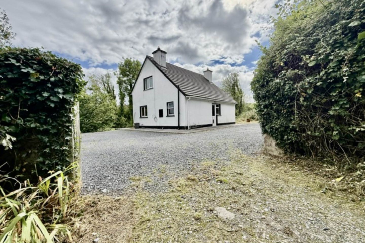 Roxton, Corofin, Co. Clare, V95T9K7 — photo 1