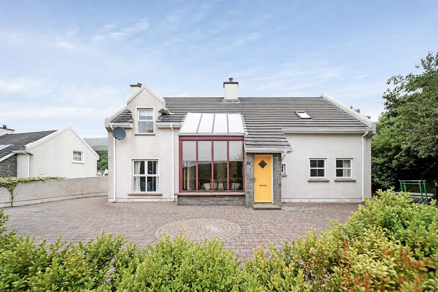 The Narrow's, 8 Fintra Bay, Killybegs, Co.Donegal, F94R8Y4 — photo 1