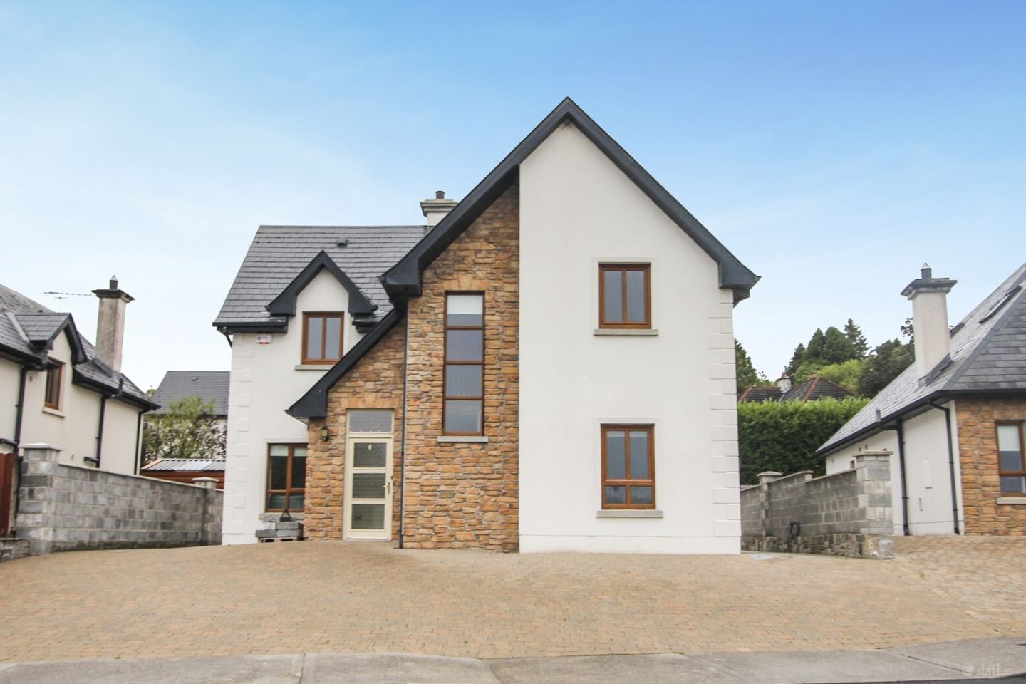 9 Oak Meadows, Drumsna, Co. Leitrim — photo 1
