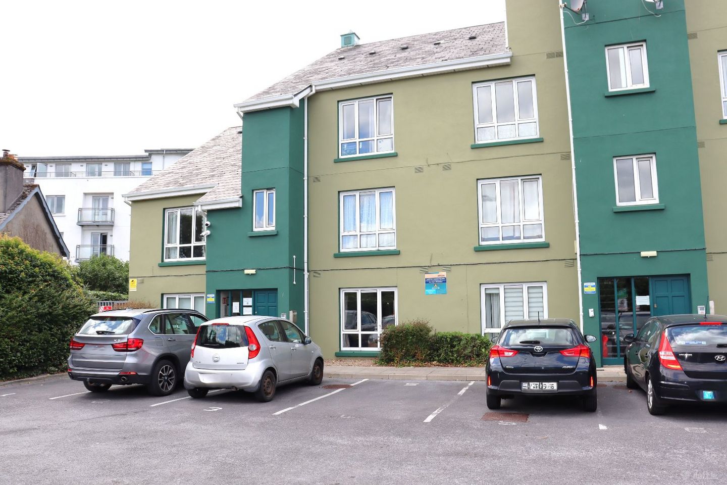 Apartment 2, Millstream Court, Mill Road, Ennis, Co. Clare, V95FN82 — photo 1
