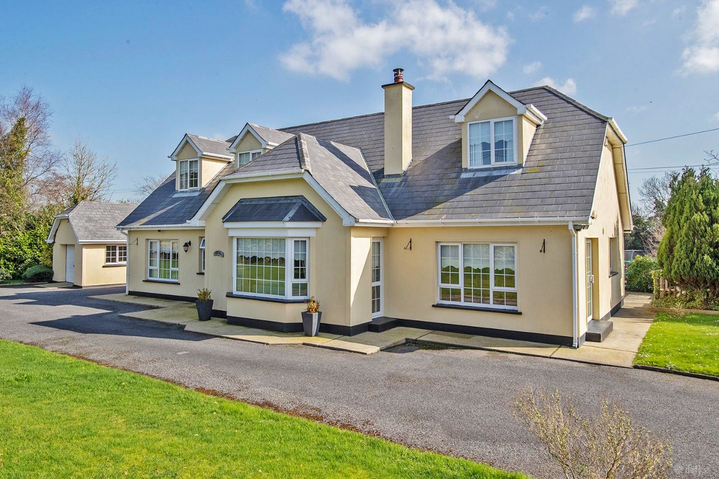 Mahon View, Briska, Lemybrien, Mahon Bridge, Co. Waterford, X42RN96 — photo 1
