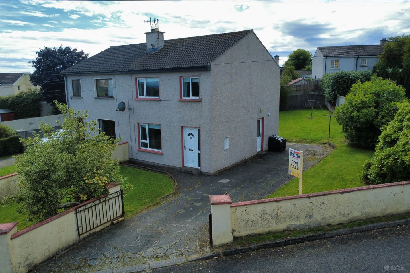 14 Glenard Park, Letterkenny, Letterkenny, Co. Donegal, F92C5HK — photo 1