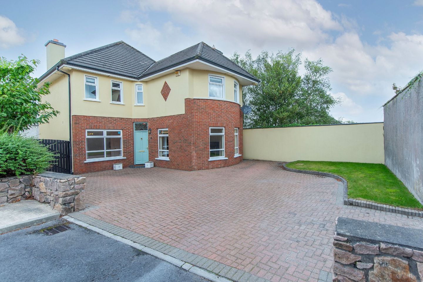 45 Hazelwood, Taylors Hill, Galway, H91H5RN — photo 1
