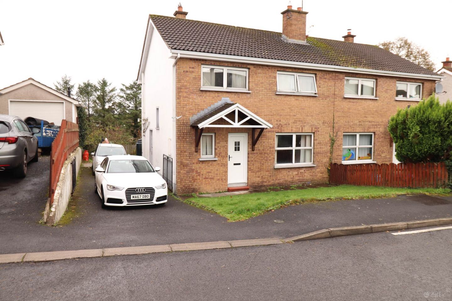 18 Glebe Park, Enniskillen, Co. Fermanagh — photo 1