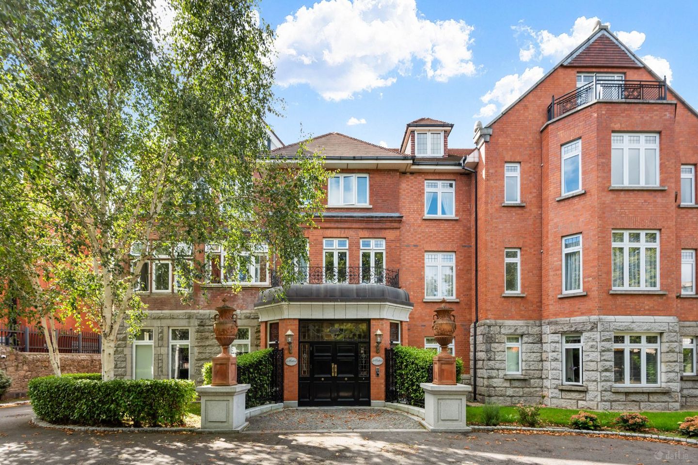 Apartment 9, Malton, 31-33 Merrion Road, Ballsbridge, Dublin 4 — photo 1