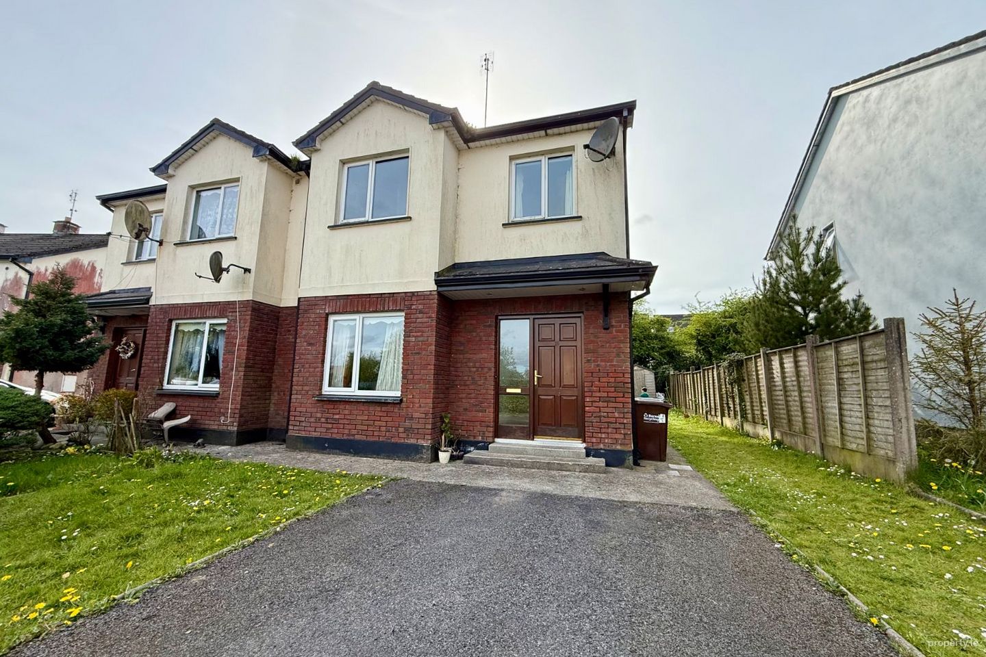 19 Hazelwood, Ballyhaunis, Ballyhaunis, Co. Mayo, F35X722 — photo 1