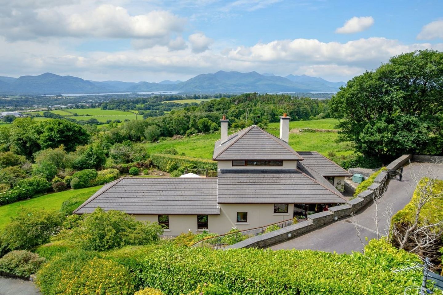 The Oaks, Tullig, Killarney, Co Kerry, V93V660 — photo 1