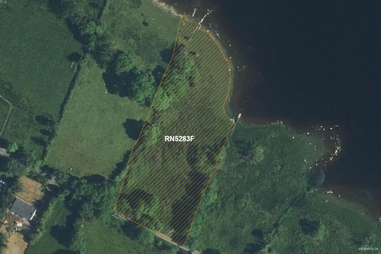 C. 1.83 Acres Fronting Onto Lough Ree, Longnamuck (Galey Bay), Knockcroghery, Co. Roscommon — photo 1